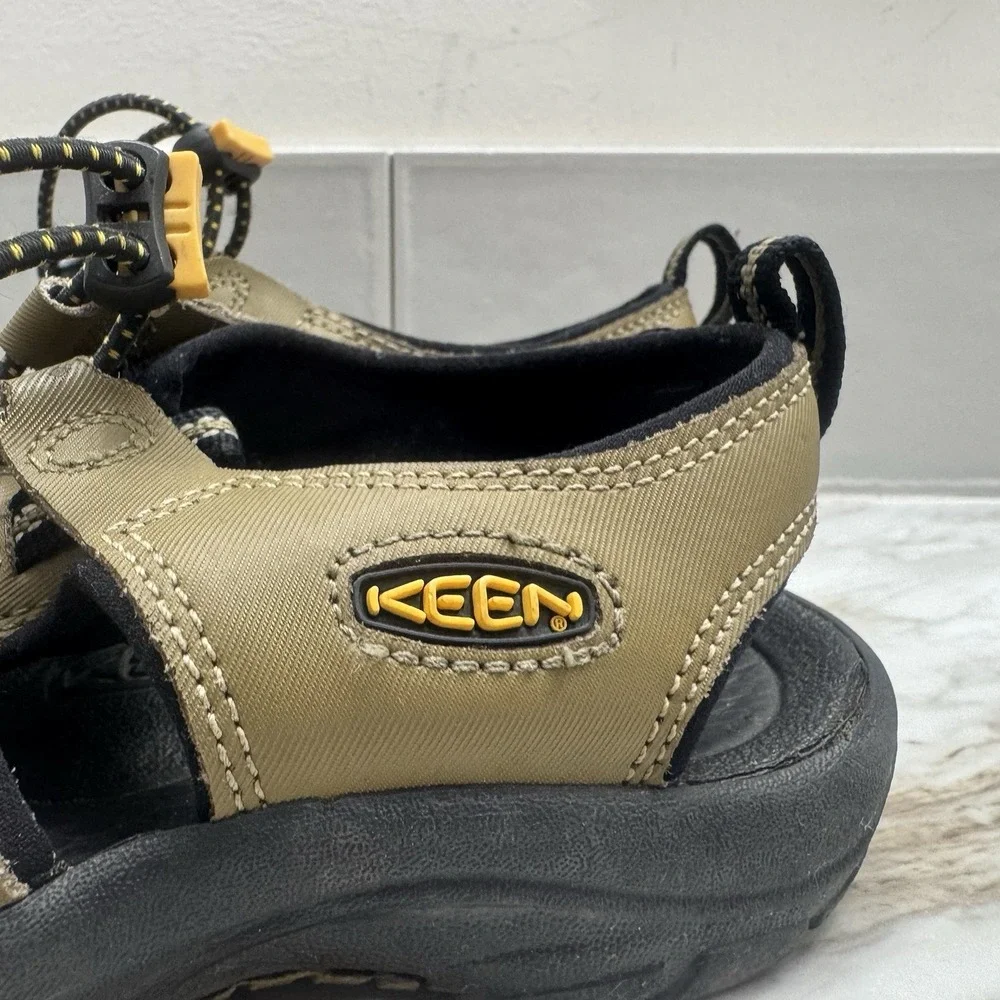 Keen Newport Outdoor‎ Hiking Water Shoes Sandals Size 2Y